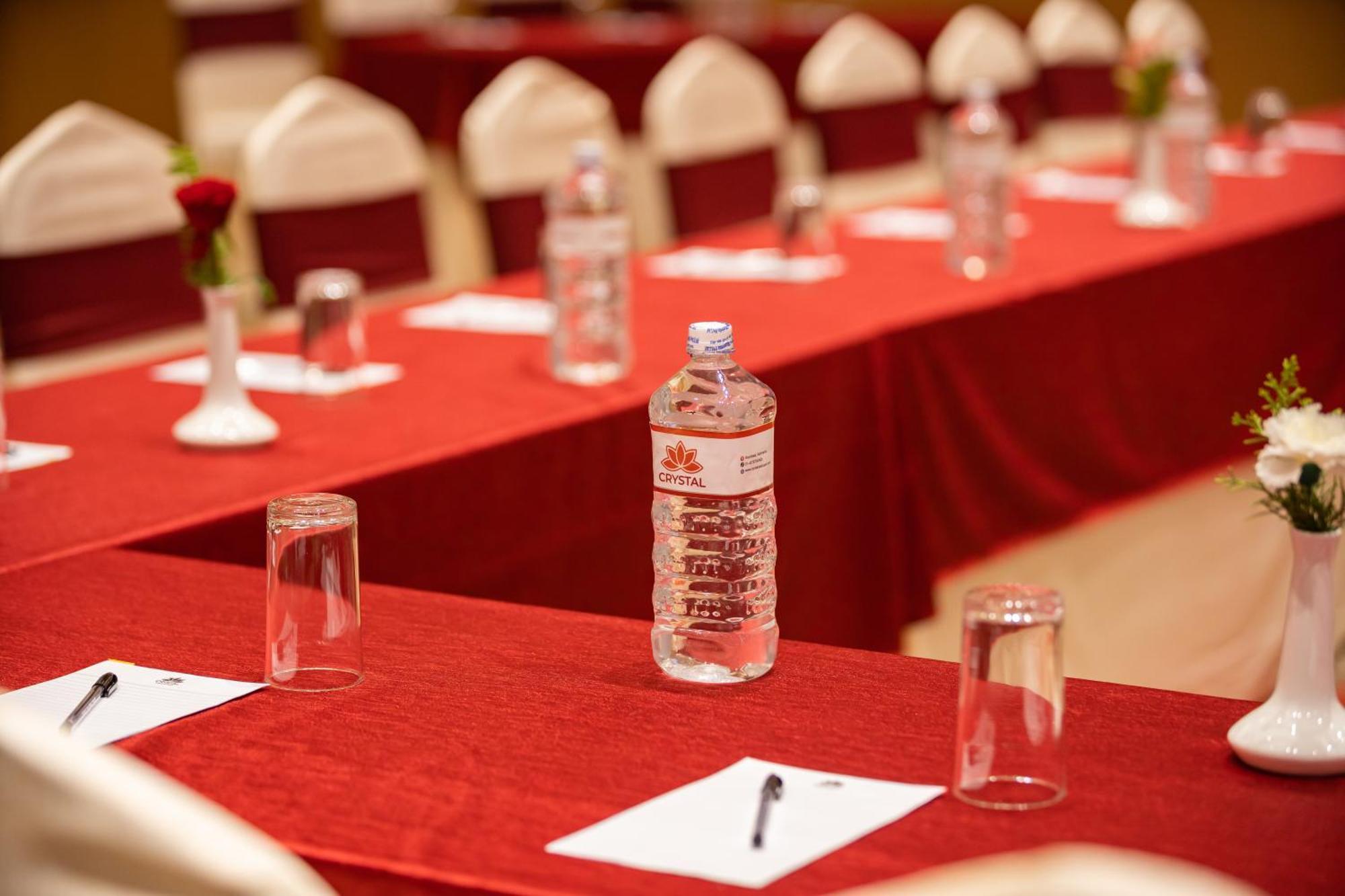 Hotel Crystal Pashupati Kathmandu Esterno foto