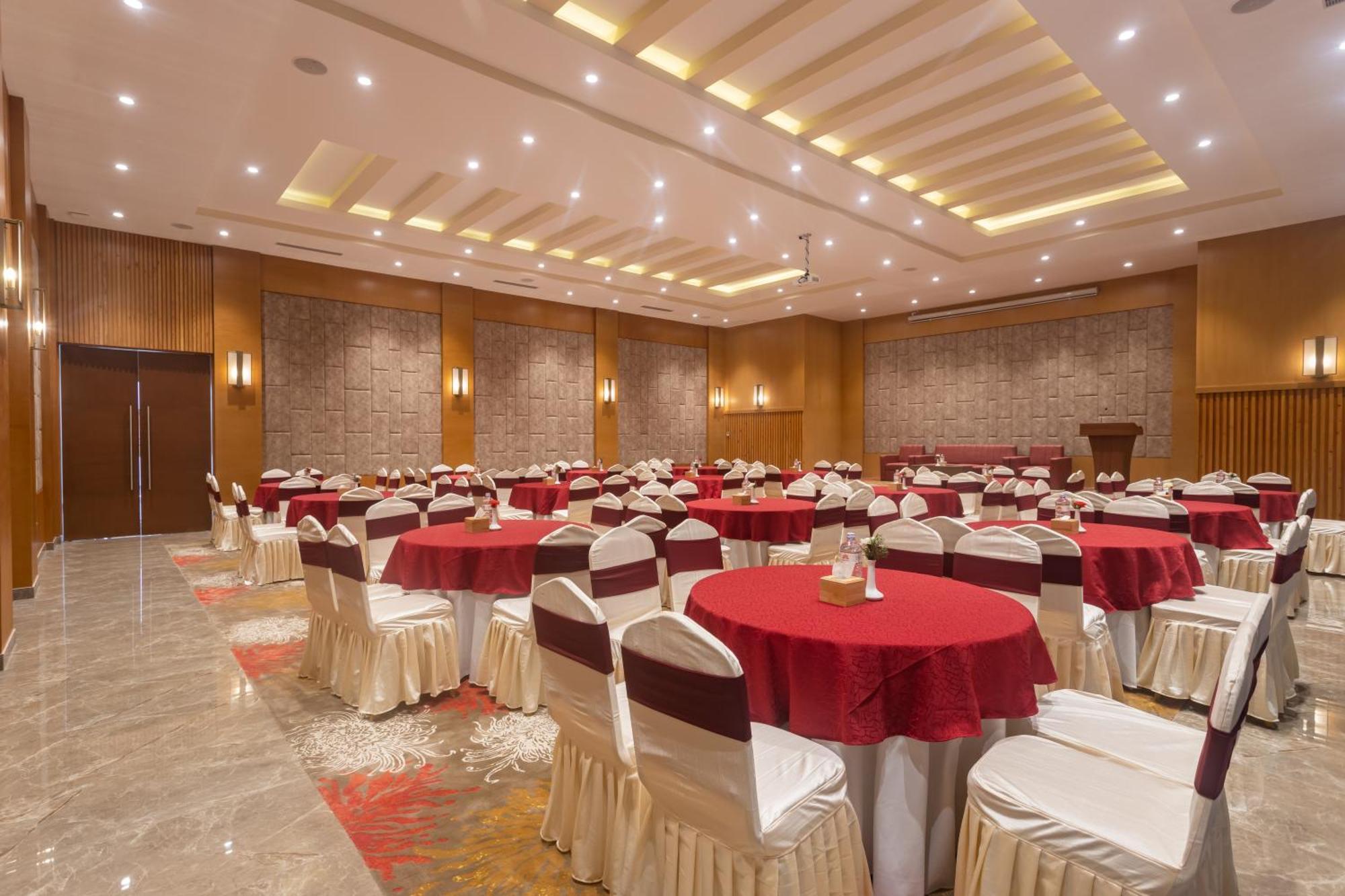 Hotel Crystal Pashupati Kathmandu Esterno foto