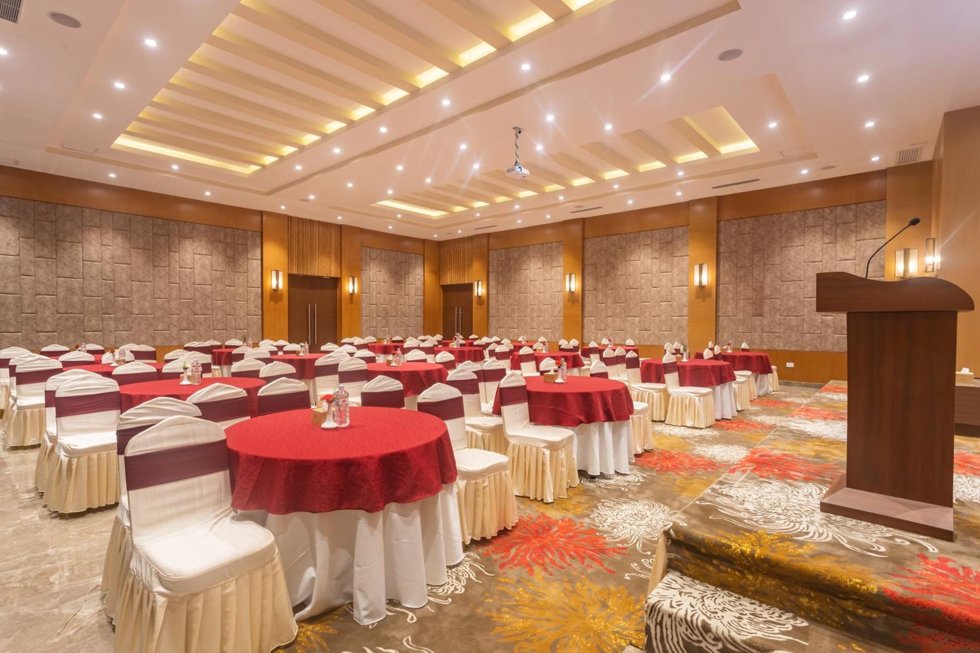 Hotel Crystal Pashupati Kathmandu Esterno foto