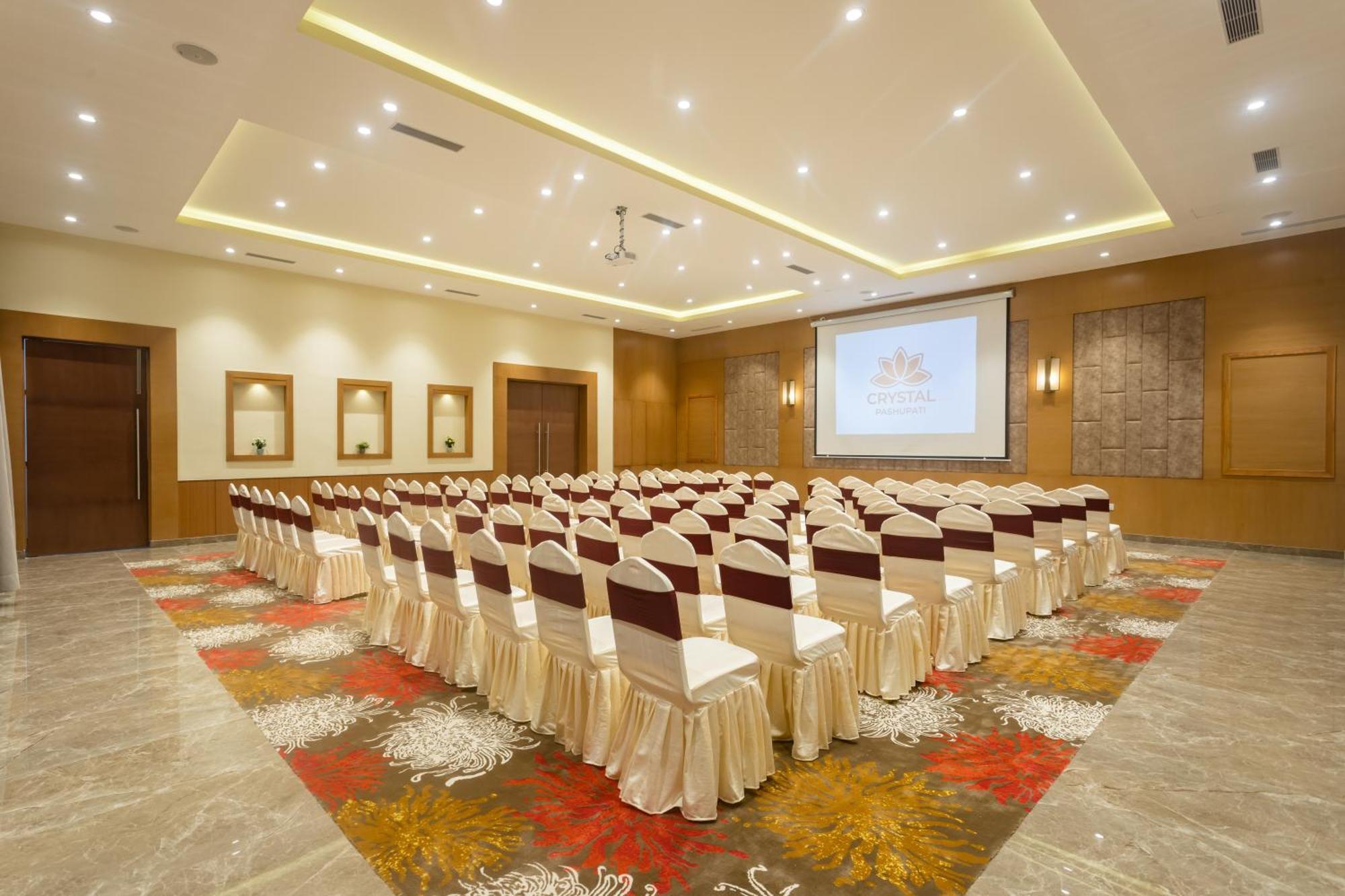 Hotel Crystal Pashupati Kathmandu Esterno foto