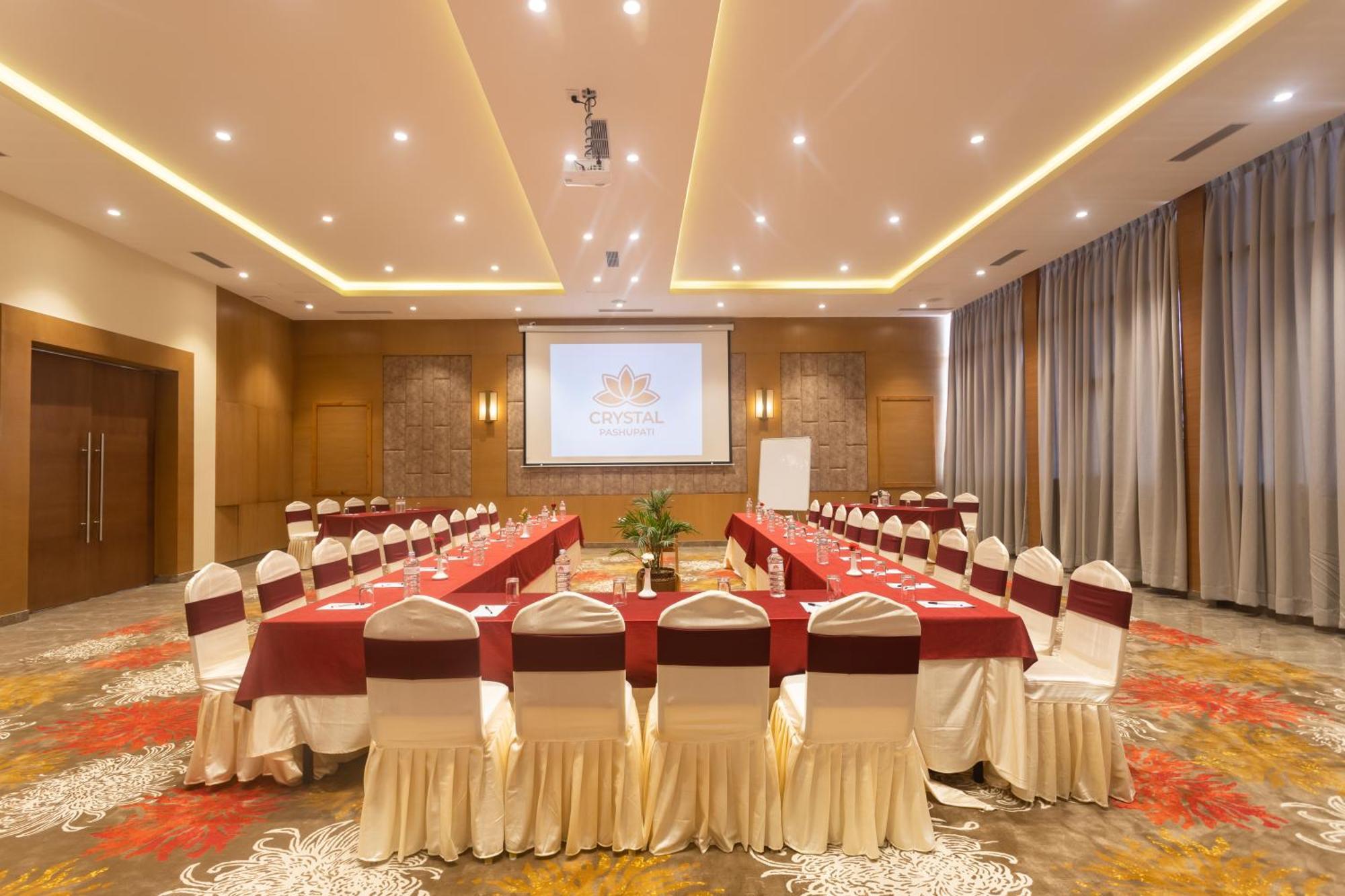 Hotel Crystal Pashupati Kathmandu Esterno foto