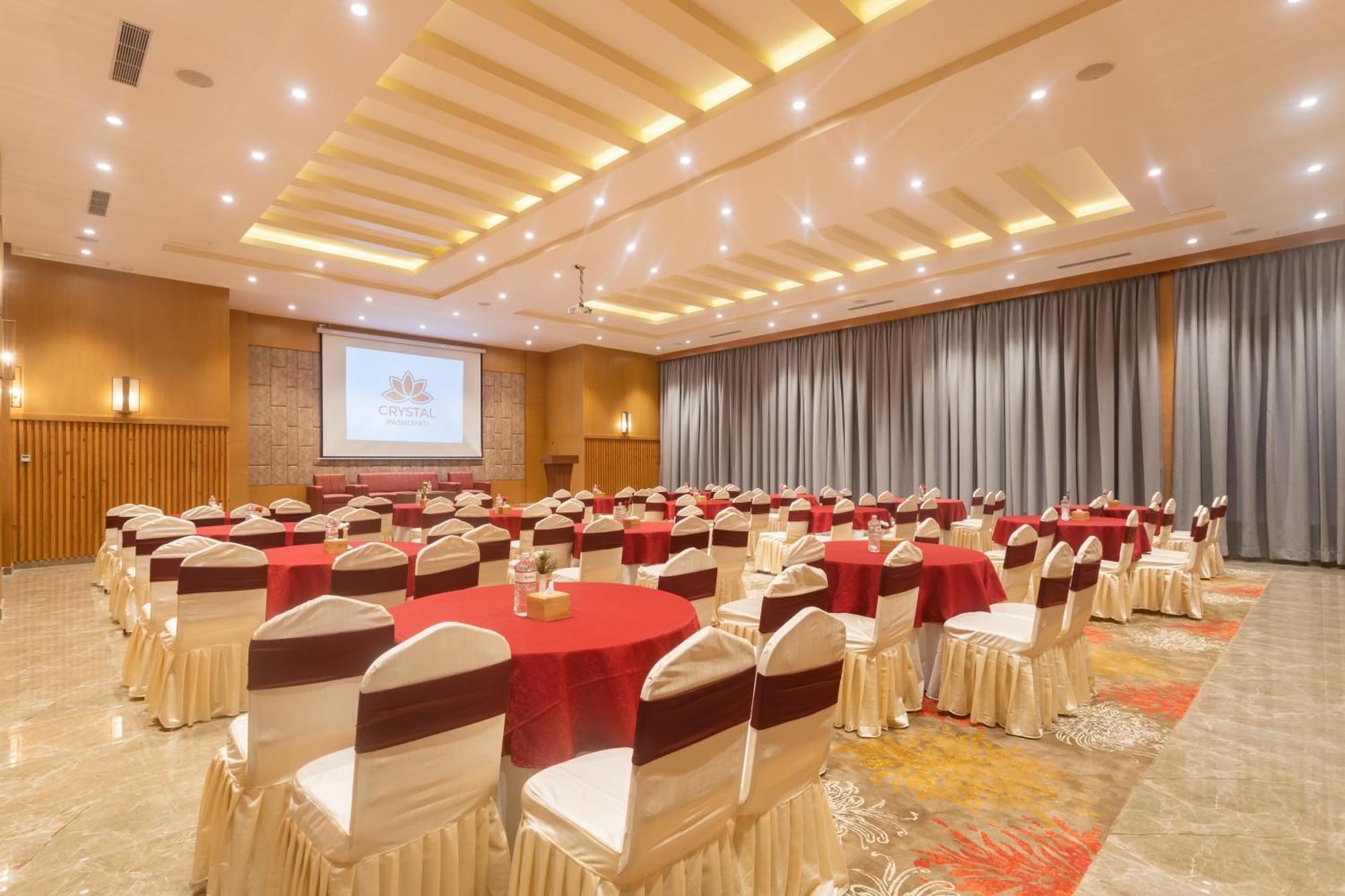 Hotel Crystal Pashupati Kathmandu Esterno foto