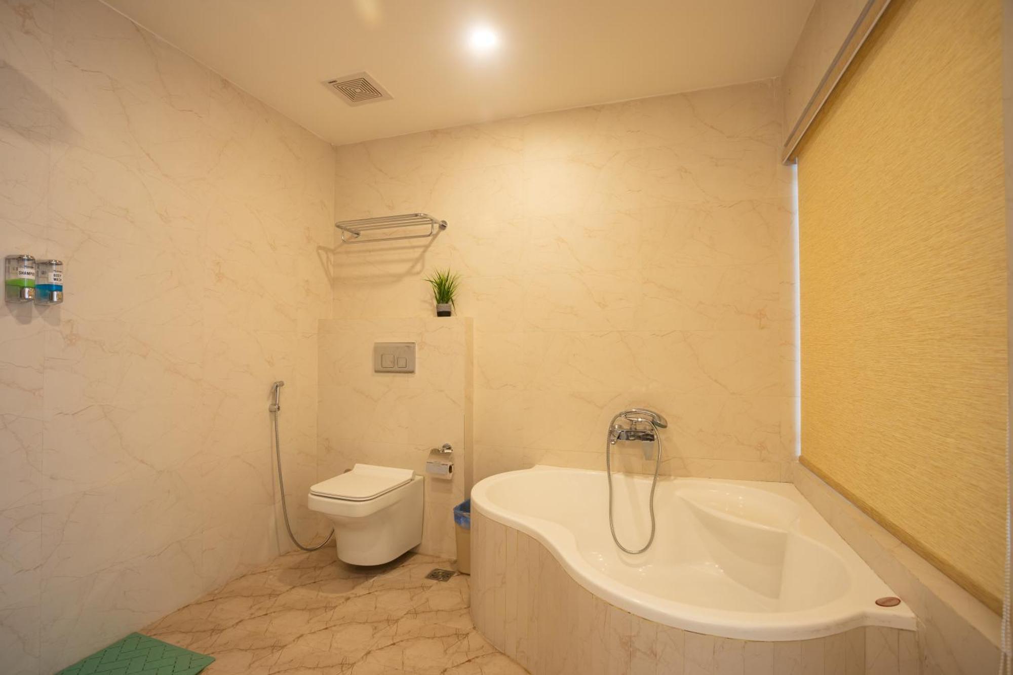 Hotel Crystal Pashupati Kathmandu Esterno foto