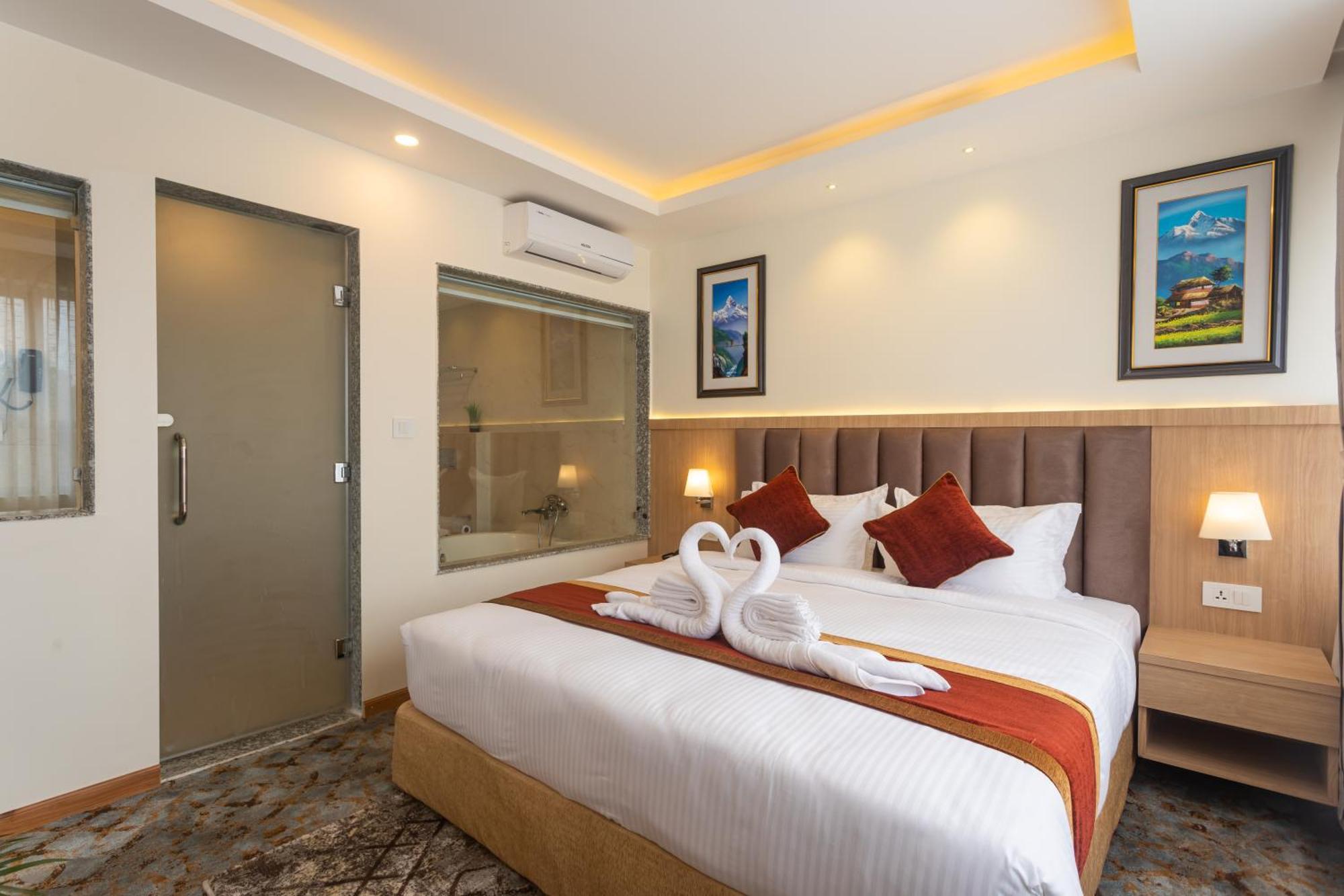 Hotel Crystal Pashupati Kathmandu Esterno foto