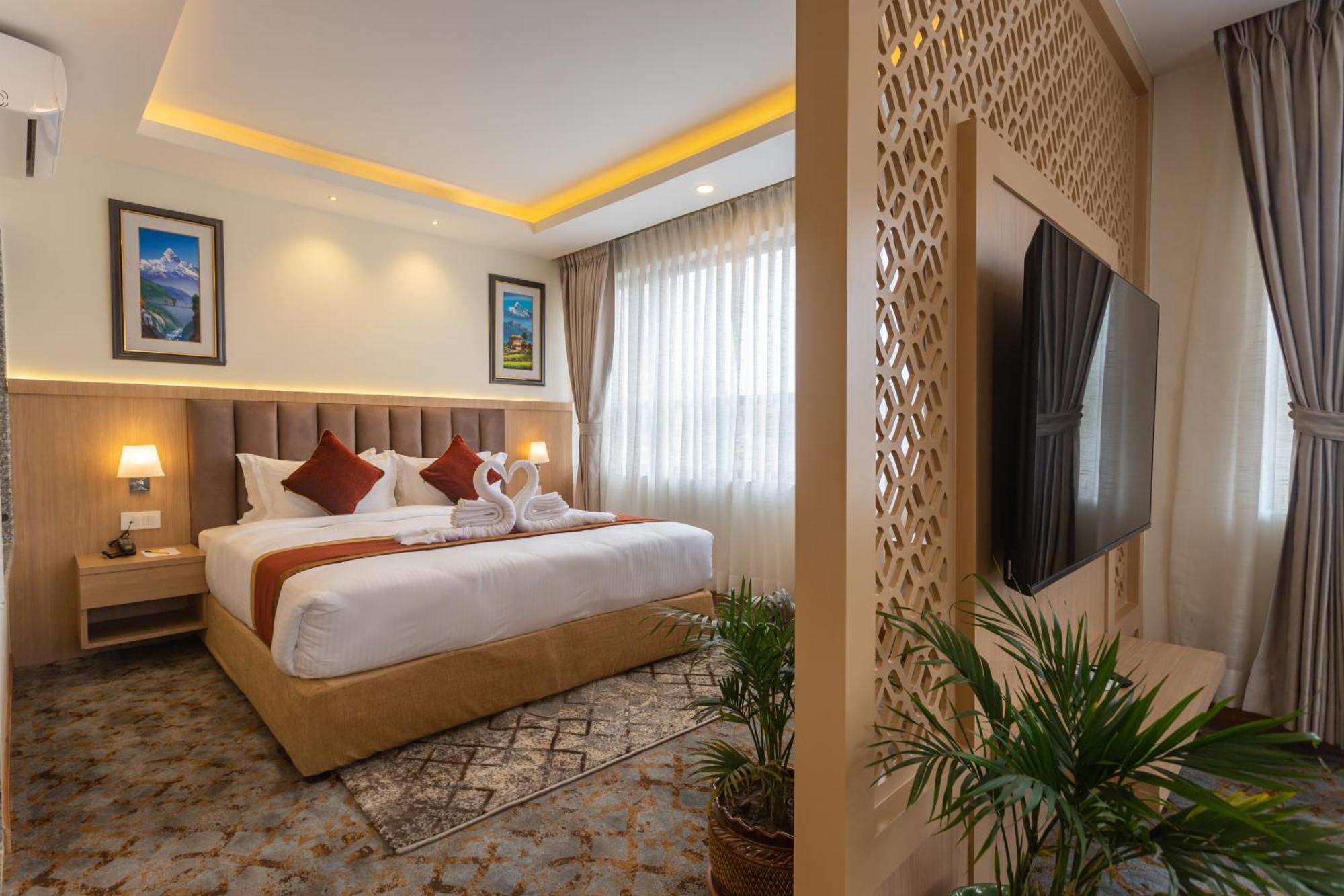 Hotel Crystal Pashupati Kathmandu Esterno foto