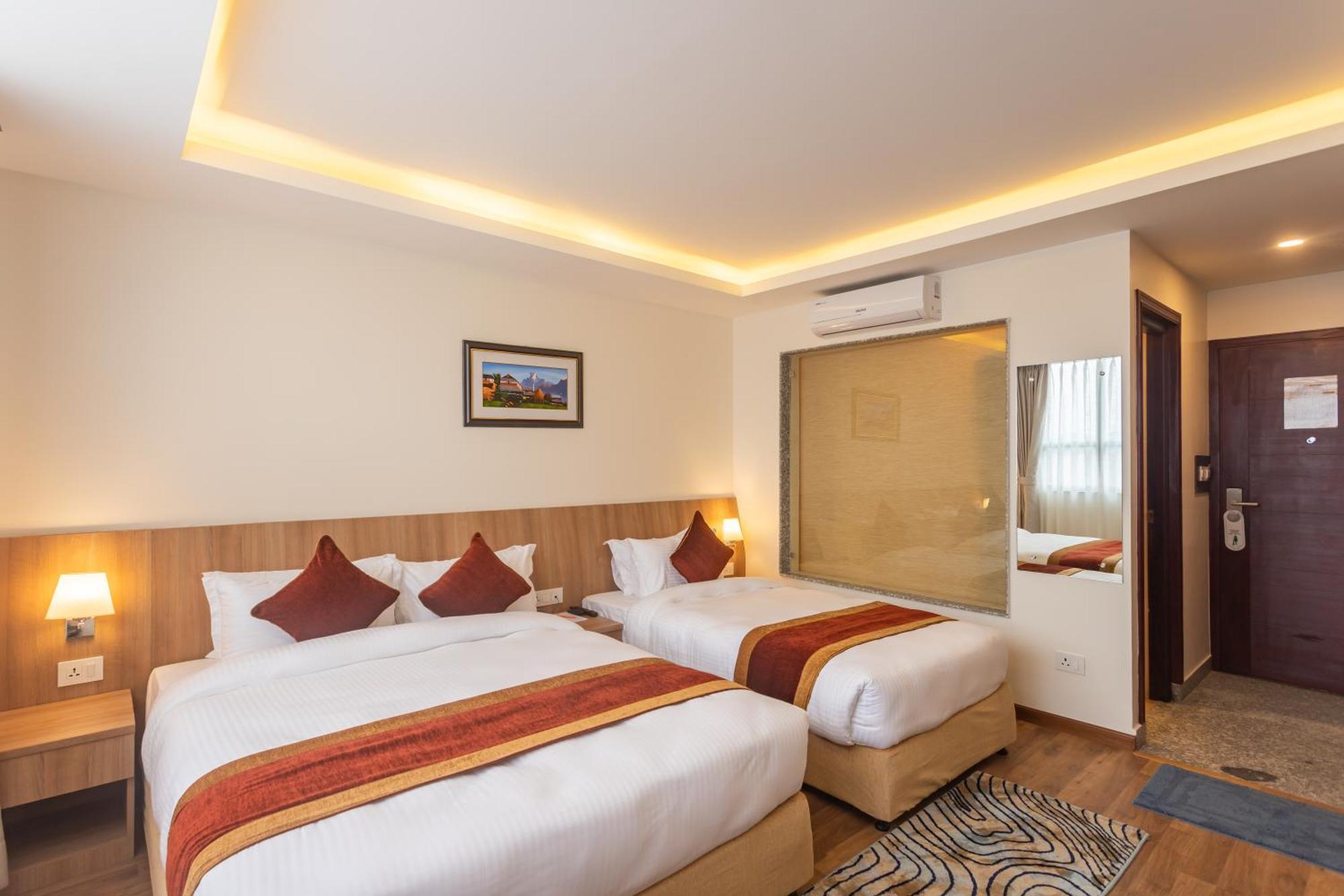 Hotel Crystal Pashupati Kathmandu Esterno foto