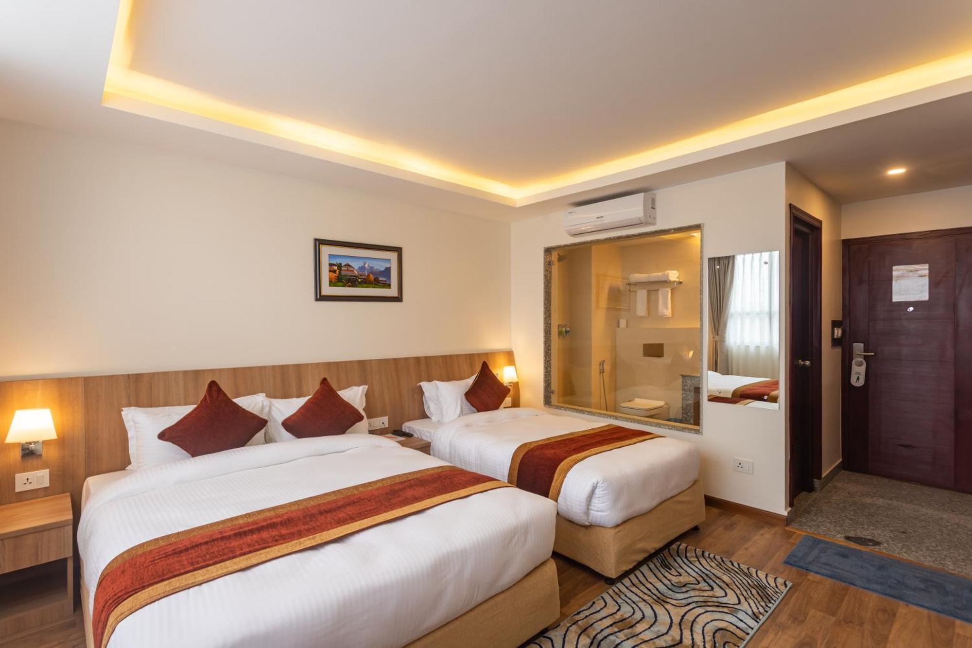 Hotel Crystal Pashupati Kathmandu Esterno foto