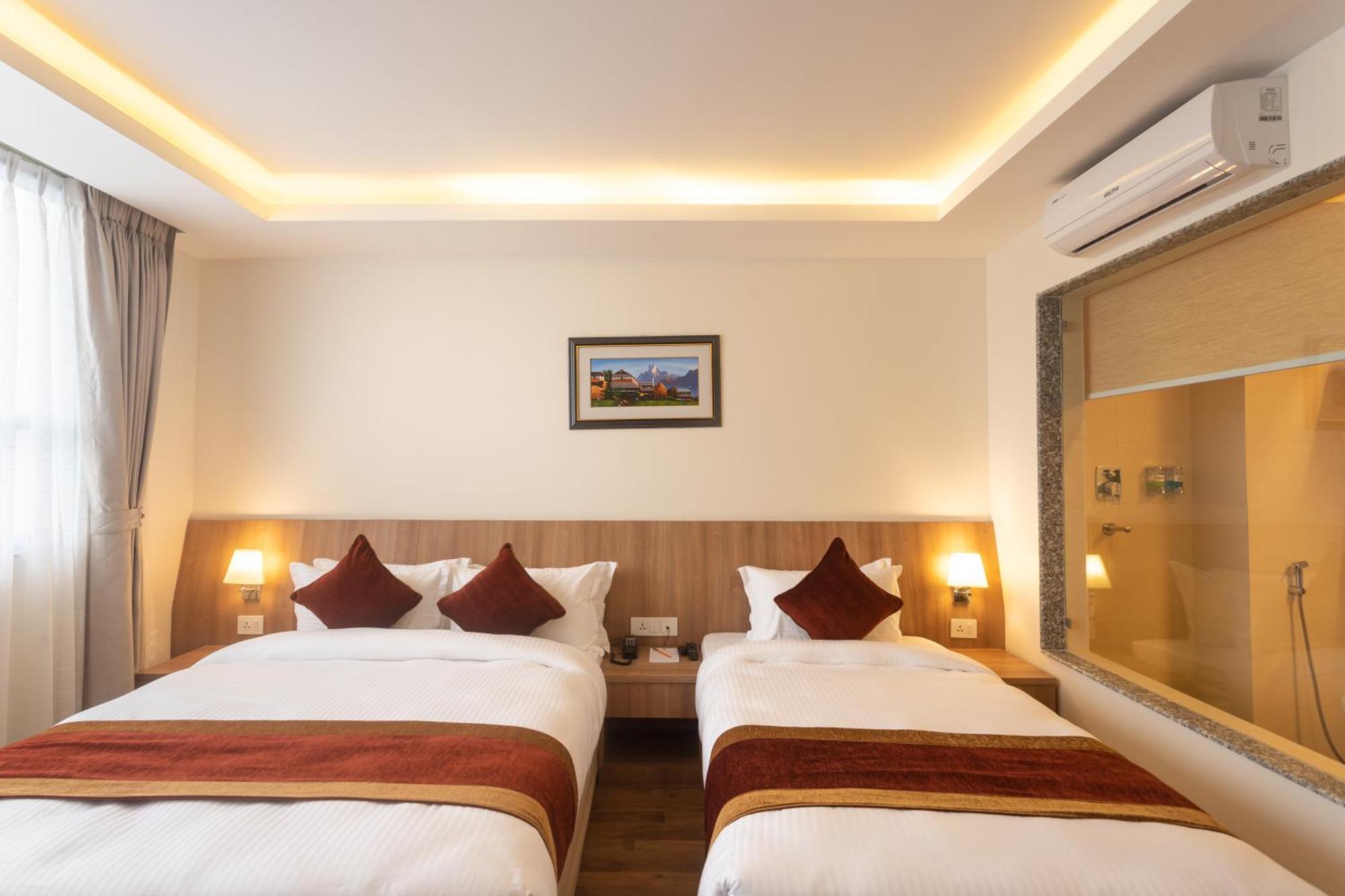 Hotel Crystal Pashupati Kathmandu Esterno foto